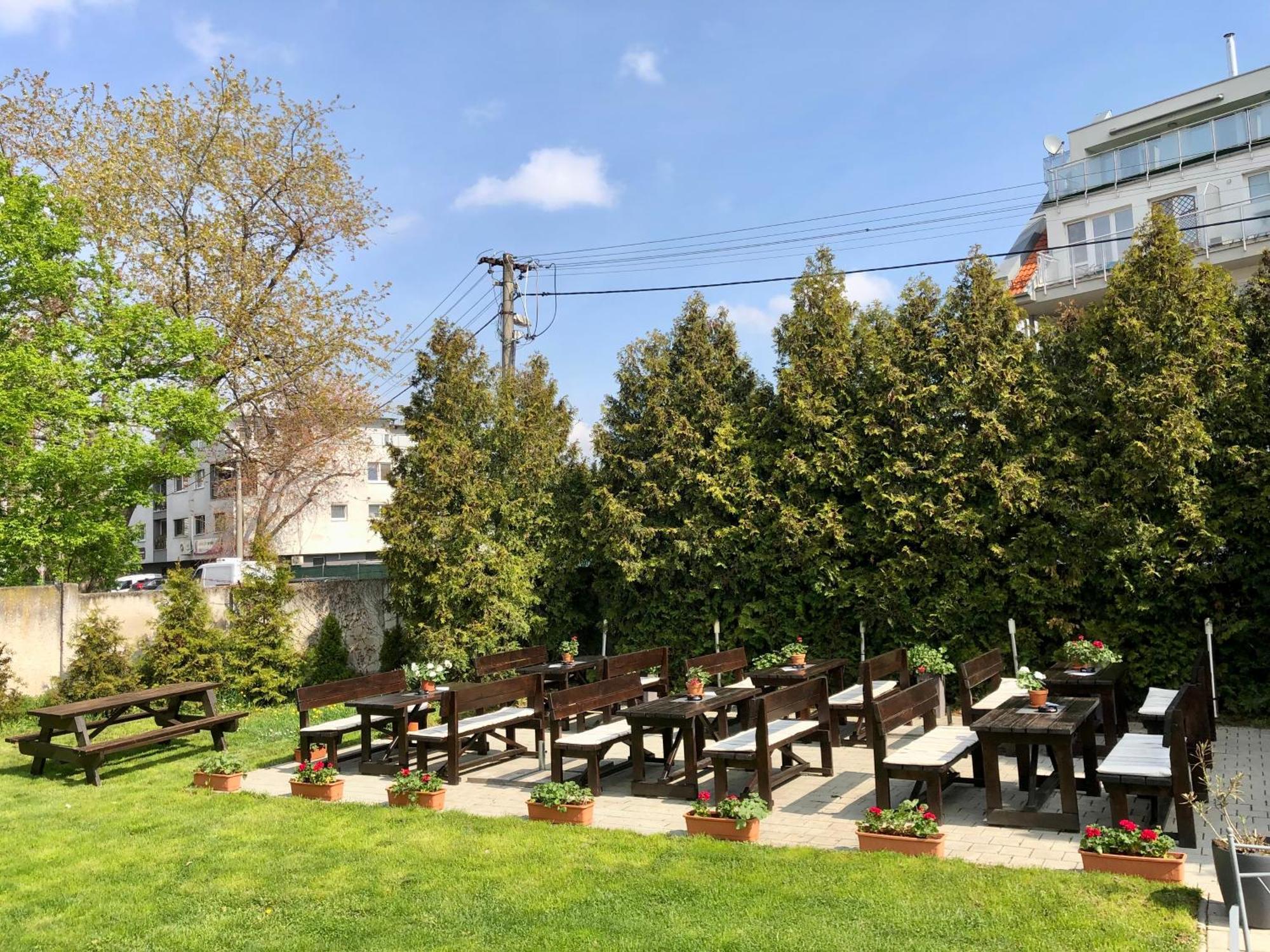 Hotel 21 Bratislava Dış mekan fotoğraf